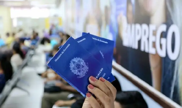 PAT de São José dos Campos oferece 306 vagas para esta segunda