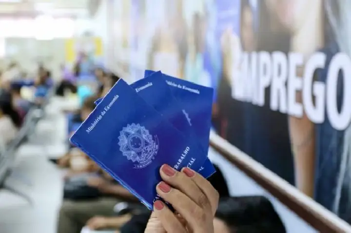 PAT de São José dos Campos oferece 306 vagas para esta segunda