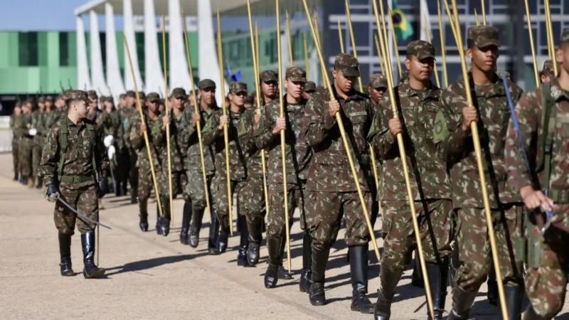 Formação militar: fixadas vagas para negros, indígenas e quilombolas