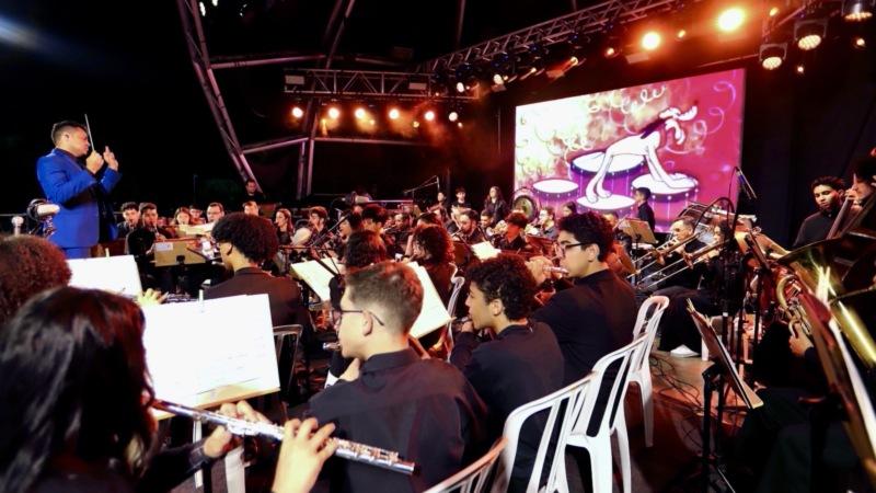 Jacareí divulga programação de shows do aniversário da cidade